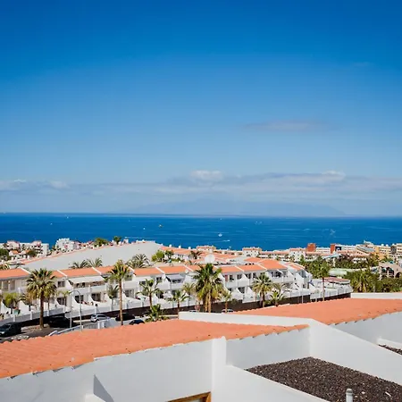 Apartment 1 Island Village With Wi Fi And Pool