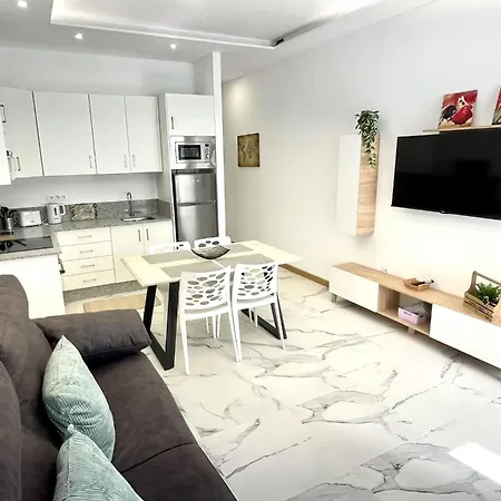 Apartment 1 Island Village With Wi Fi And Pool Costa Adeje (Tenerife)